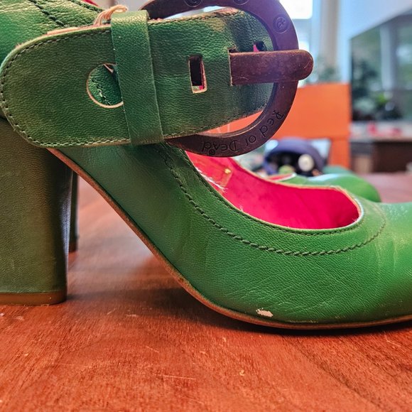 Red or Dead Green round toe Mary Jane heels size 41 - Picture 9 of 11